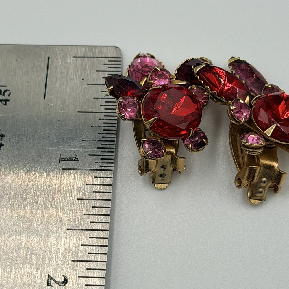 Vintage Beau Jewels Pink Red Rhinestone Clip On Earrings‎ Statement Bold - Picture 3 of 3